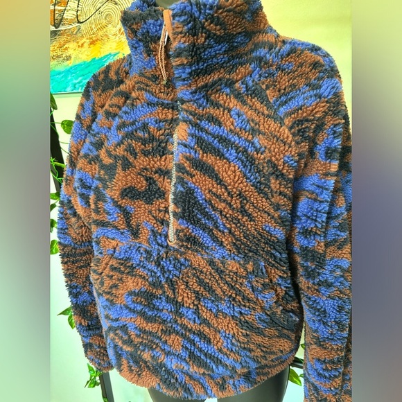 lululemon athletica Blue and Brown Fleece Hoodie - Picture 7 of 9